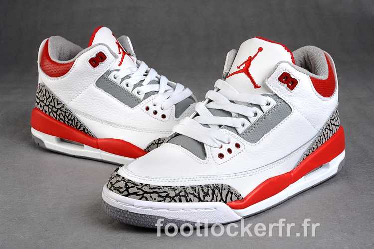 Air Jordan 3 White Cehommet 2011 Pascher Enligne Nike Jordan One